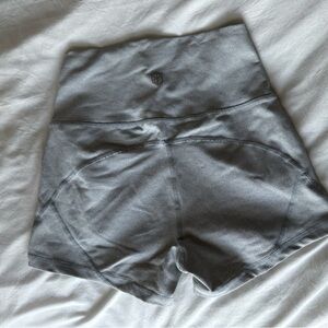 Born primitive booty short